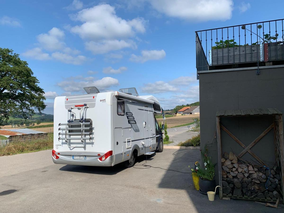C&C Motorhome/Rv/Caravan/Van Park La Sonnaz Ngoại thất bức ảnh